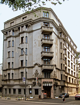 Belgrade hotel „Excelsior”: Vida and Miloš Crnjanski lived in it when they return from emigration
